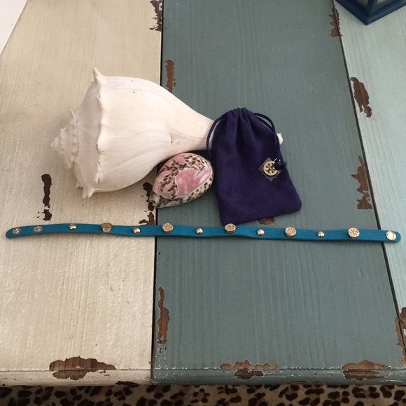 🔥FLASH SALE🔥 NWT💯% Auth Tory Burch Leather wrap Bracelet - Picture 3 of 6